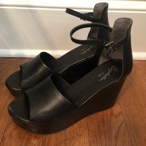 Seychelles black wedge